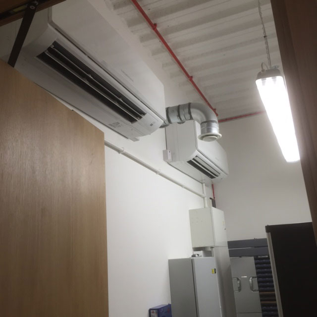 Air conditioning install at Thomas Moore Street