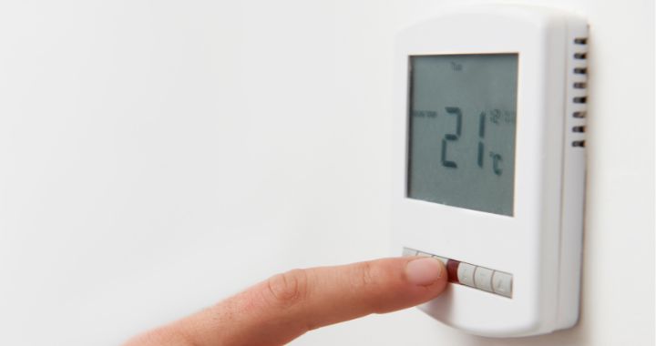 Programmable thermostat